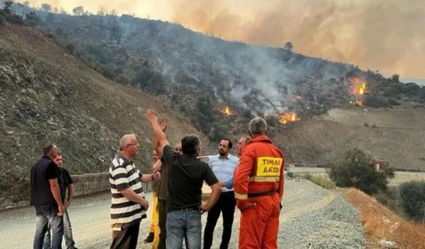 Güney Kıbrıs'ta, Limasol yangını mağdurlarına tazminat ödemeleri başladı