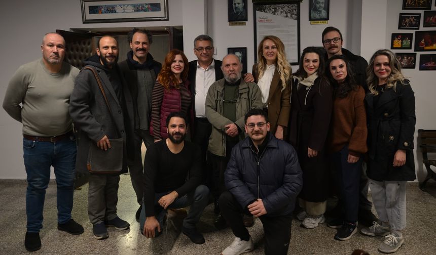 Erhürman’dan Lefkoşa Belediye Tiyatrosu’na övgü