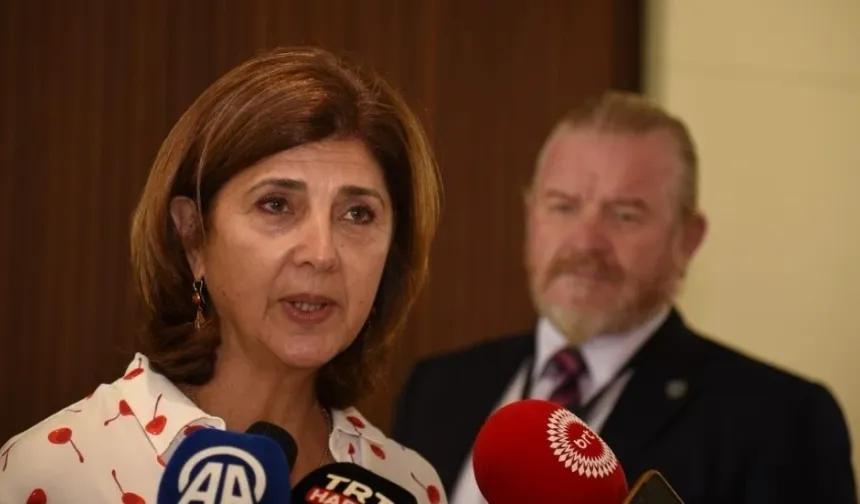 Maria Angela Holguin: Kıbrıs'ta kalıcı çözüm için, farklı bir etkileşim modeli geliştirilmeli