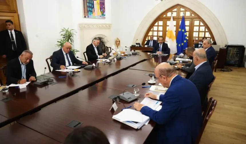 Güney Kıbrıs, Ağrotur üssüne İHA saldırısı sonrası alarmda