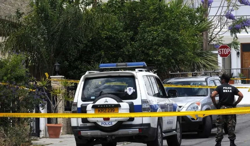 Limasol’da açık alanda tabanca ve 5 kalıp TNT tipi patlayıcı bulundu