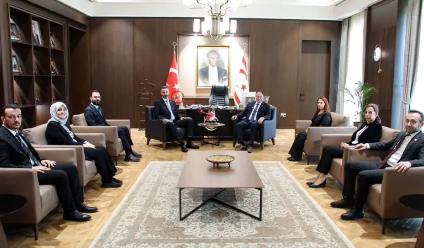 Ziya Öztürkler: UID’ın uluslararası ve diplomatik alandaki çalışmalarını takdirle takip ediyoruz