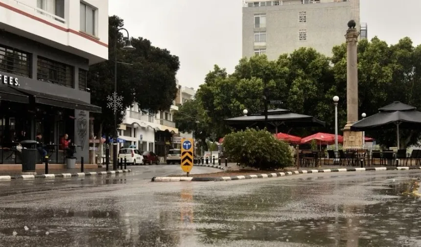 Ramazan Bayramı yağmurlu geçecek: Yağışlı hava çarşamba günü geliyor