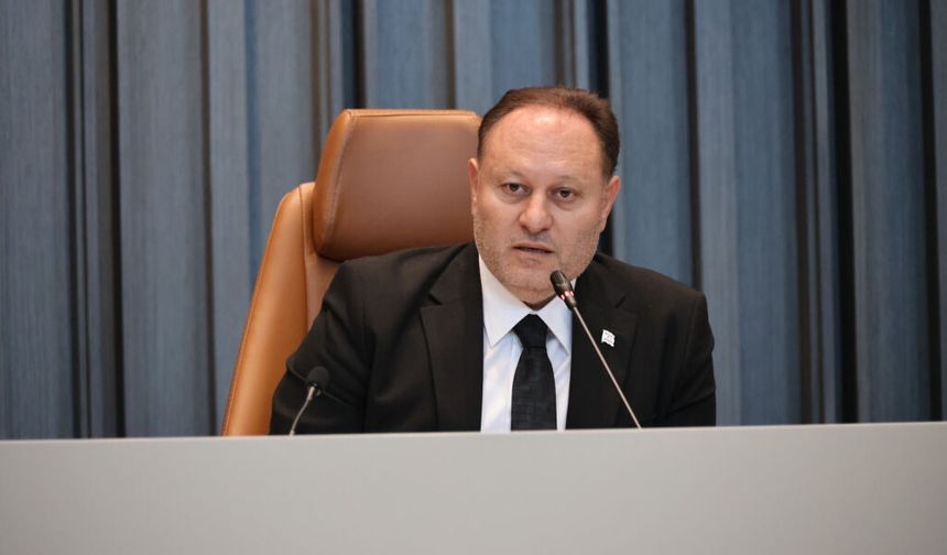 Öztürkler: Fransa sömürgeci geçmişiyle Kıbrıs Türk halkını yok sayamaz