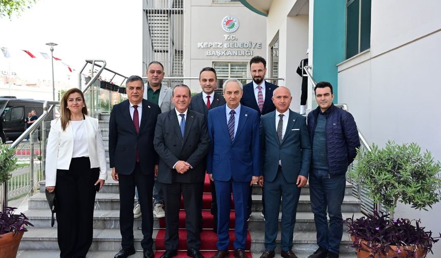 KKTC Başbakan Yardımcısı Ataoğlu Kepez Belediyesini ziyaret etti