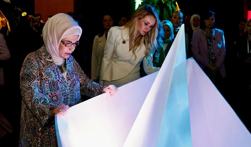 Nilden Bektaş Erhürman "Filistin için Tek Yürek: Eğitimde Yıkıma Karşı Geleceği Korumak" etkinliğine katıldı