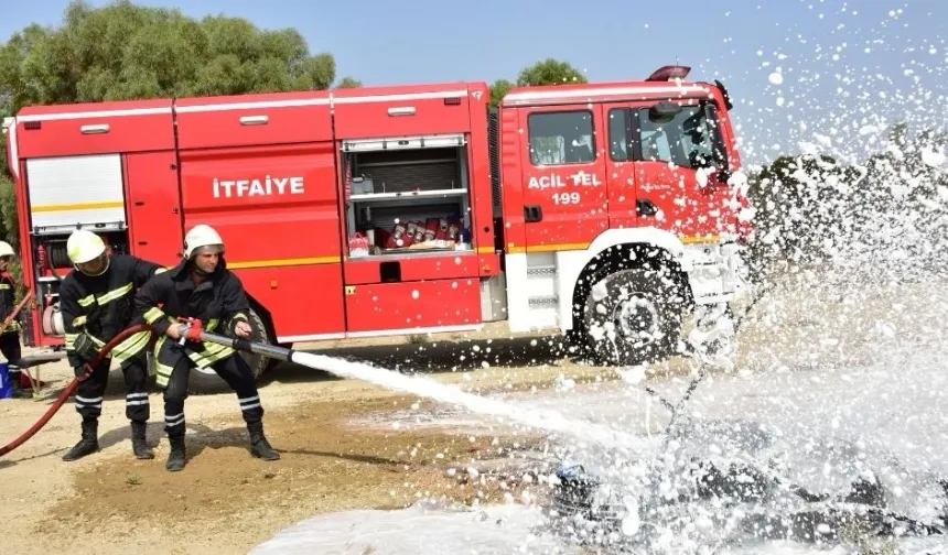 Haftalık itfaiye raporu: 8 yangın ve 21 özel servis olayı gerçekleşti