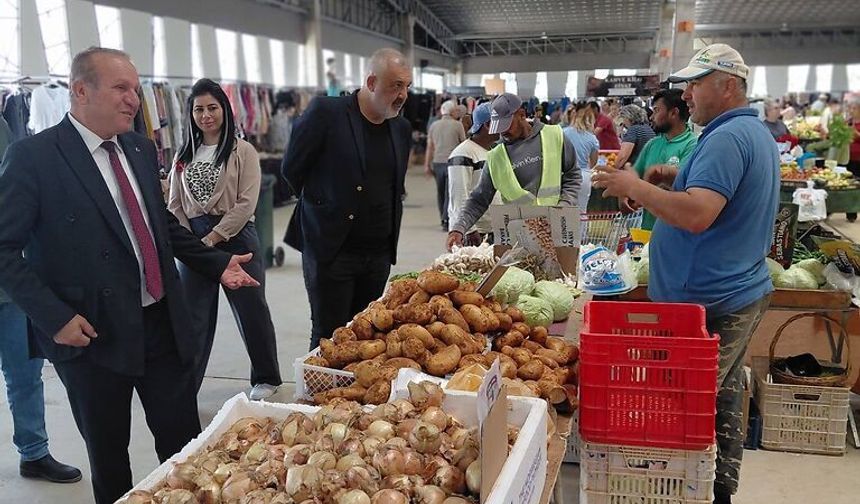 Ataoğlu, İskele Cuma Pazarı’nda vatandaş ve esnafla buluştu