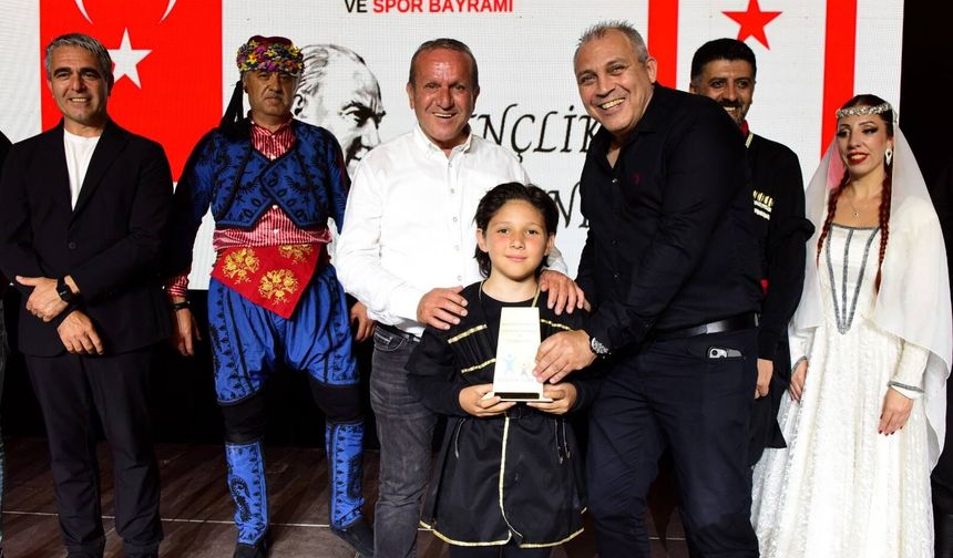 19 Mayıs Gençlik Şöleni büyük coşkuyla kutlandı