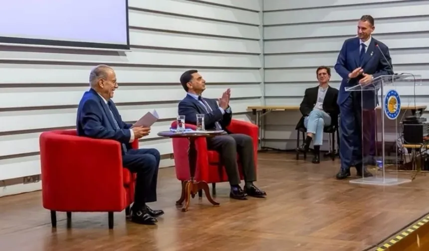 Özdil Nami, Limasol'da gerçekleşen forumda vurguladı: Çözüm için eksik olan siyasi iradeydi