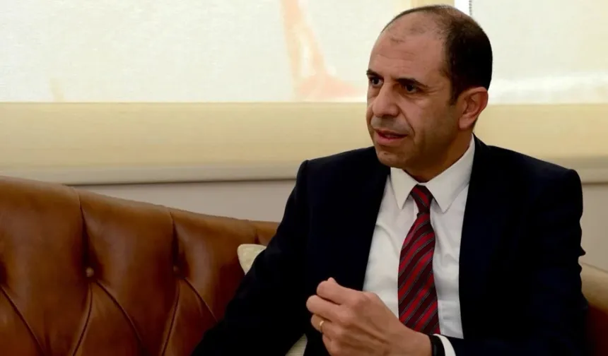 Özersay: Gazetecilere hapis cezasını öngören tasarıya ana muhalefet komitede evet, Meclis’te hayır mı dedi?