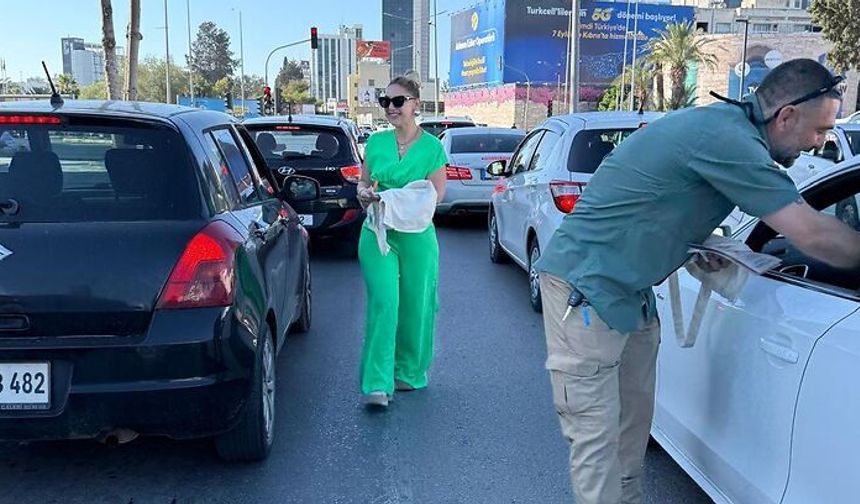 Bez çanta dağıtımıyla plastik atıklara dikkat çekildi