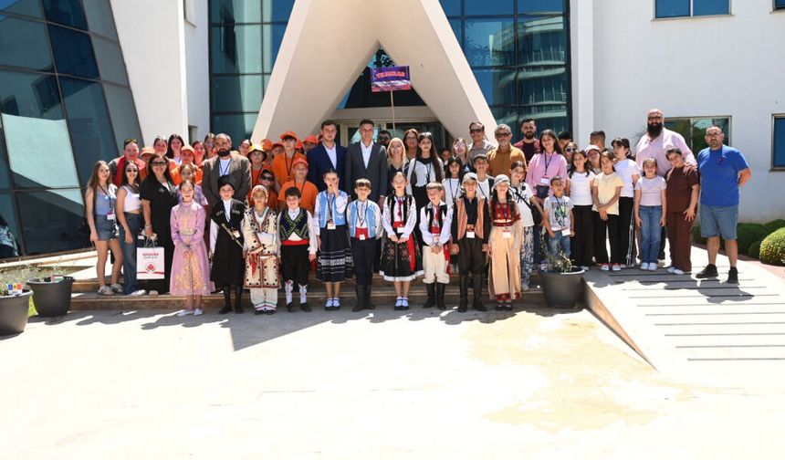 FOGEM heyetlerinden Akdeniz Parkı’na anlamlı hediye