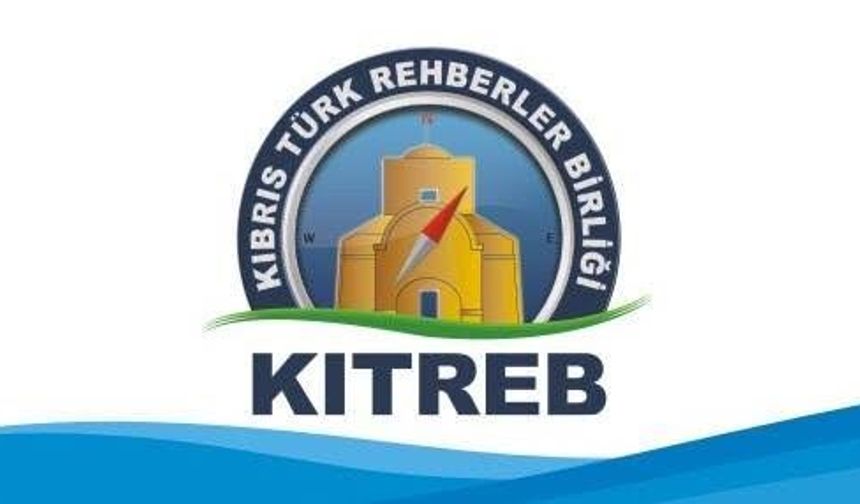 37'inci Turist Rehberi Yetiştirme Kursu mezunları sertifikalarını alıyor