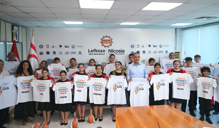 LBO Çoksesli Gençlik Korosu İspanya’da eğitim kampına katılıyor