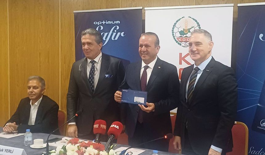 Ataoğlu, Koopbank'ın düzenlediği  Safir kart tanıtım etkinliğine katıldı