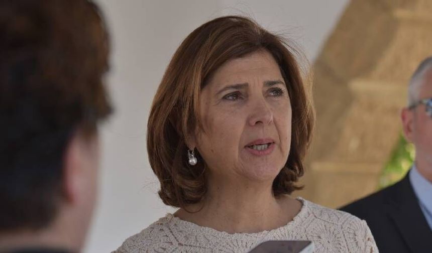 Holguin’in temasları Rum basınında