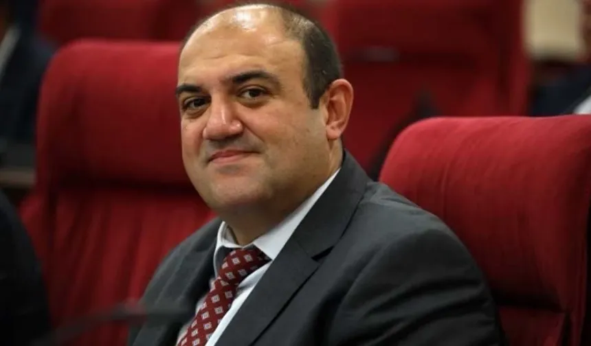 CTP Milletvekili Barçın'ın WhatsApp'ı kapatıldı: İznim dışında sahte hesaplara ekleniyordum