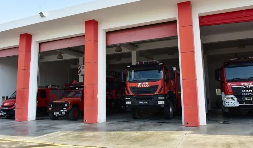 Haftalık itfaiye raporu: 33 yangın ve 23 özel servis olayında 9 milyon 534 bin TL'lik maddi zarar