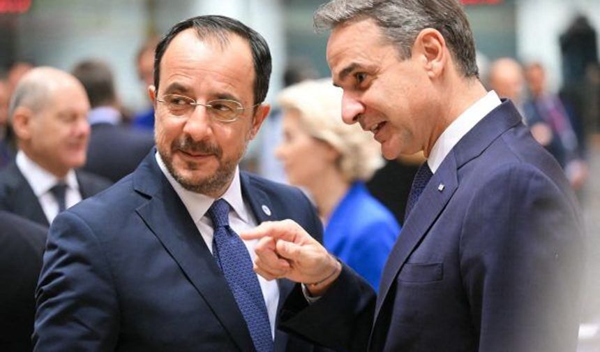 Guterres'in Kıbrıs ziyareti öncesi Hristodulidis, Yunanistan Başbakanı Miçotakis ile görüşecek