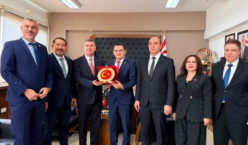 Oğuz, Akdeniz Belediyeler Birliği heyeti ile görüştü