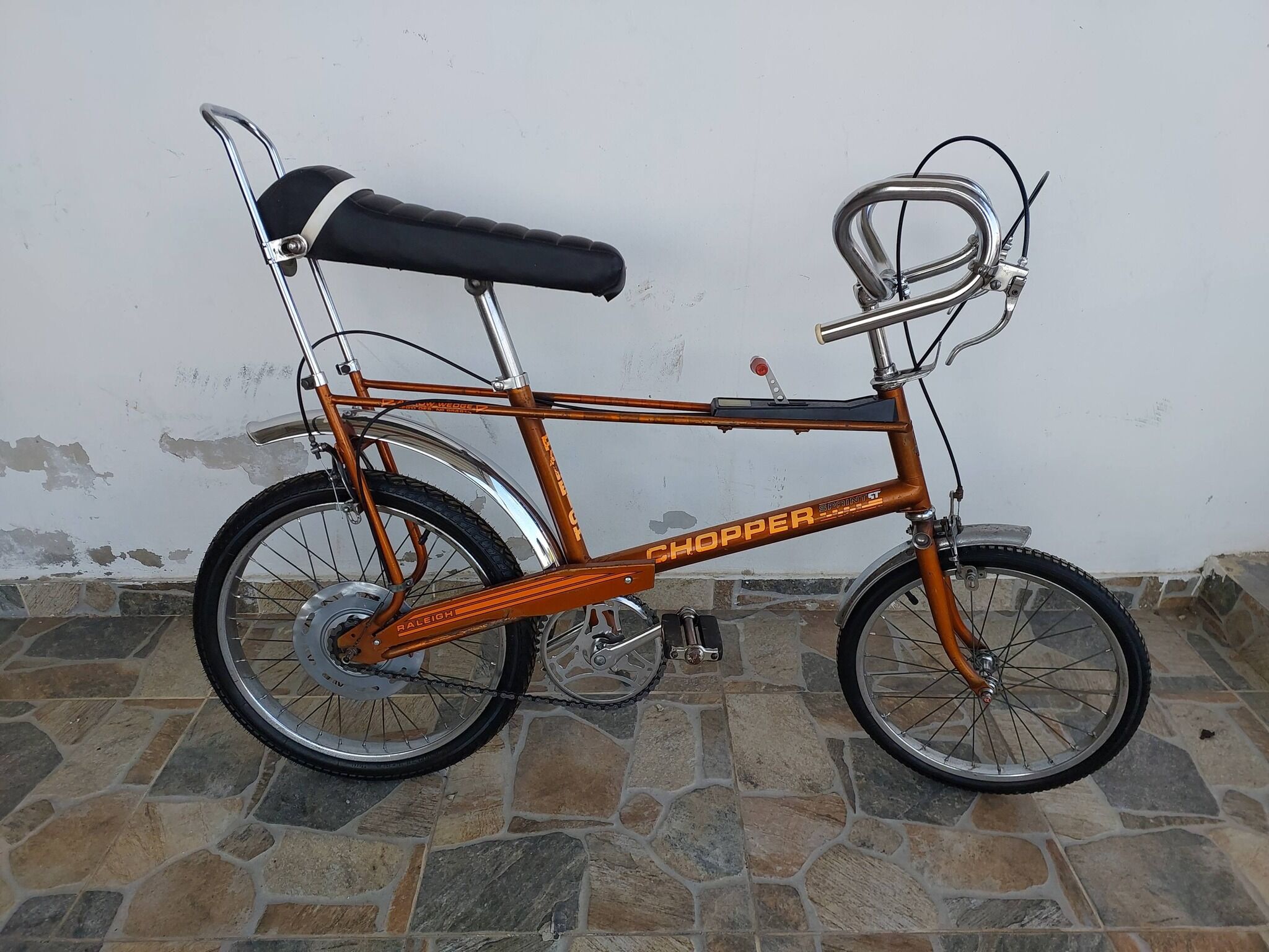 648482896 25903304522703791 685869281971568852 N